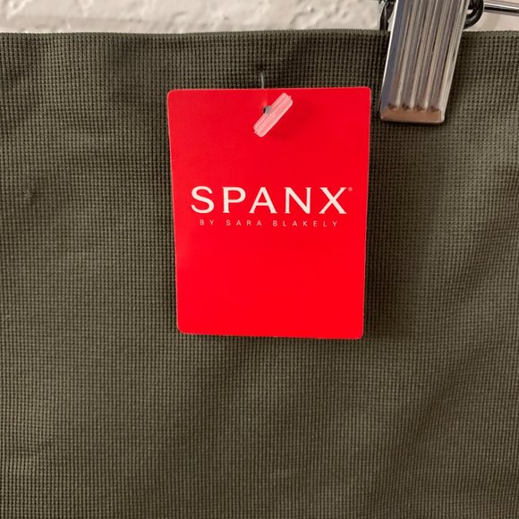 Spanx Cropped Lamn Leggings Olive Green Size 1X NWT - Picture 9 of 10